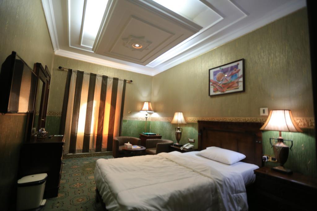 Sun City International Hotel Dubai Exterior photo